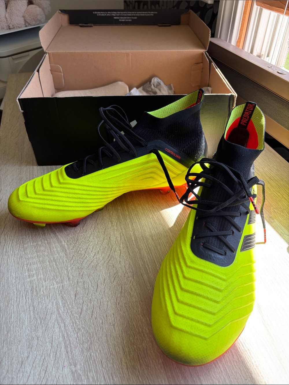 Adidas Predator 18.1 FG High-Top Men's Soccer Cleats in Solar Yellow Size 10.5
